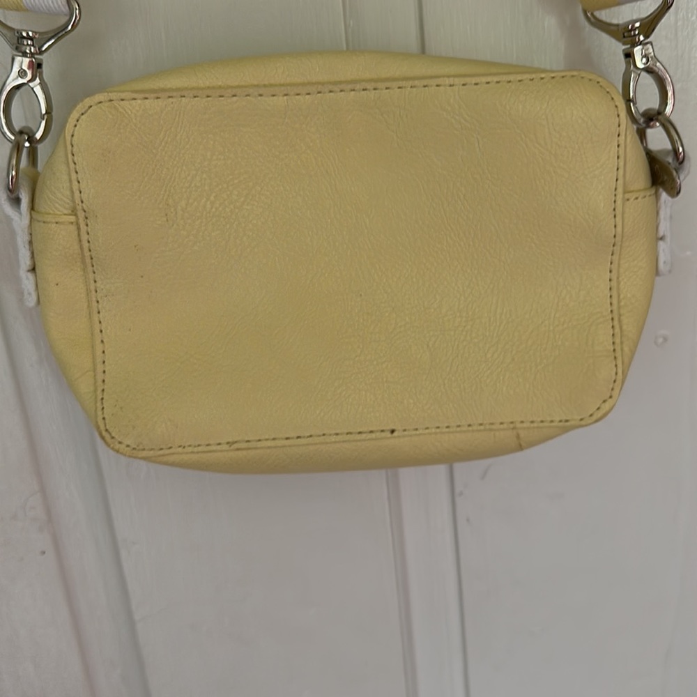 Thirty One Crossbody - Picture 2 of 3